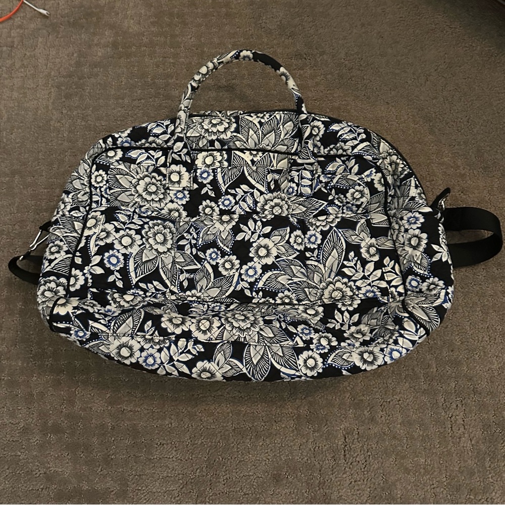 Iconic Compact Weekender Travel Bag Snow Lotus - Picture 3 of 6